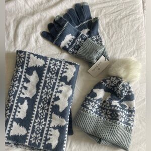 Vera Bradley scarf, gloves, and hat set!